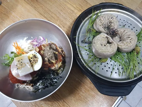 Mebaumyeongga Chuncheon Makguksu, photo 3