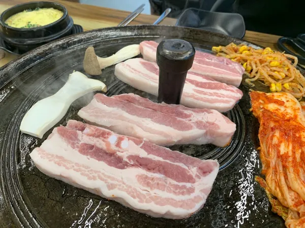 수락골 솥뚜껑 삼겹살 사진 2
