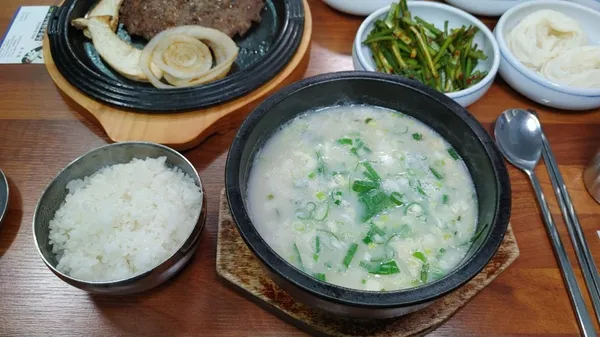 류대협명인곰탕 본점 사진 4