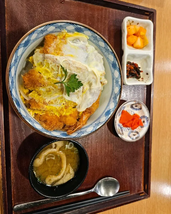 モモヤ クァンファムン店の写真2