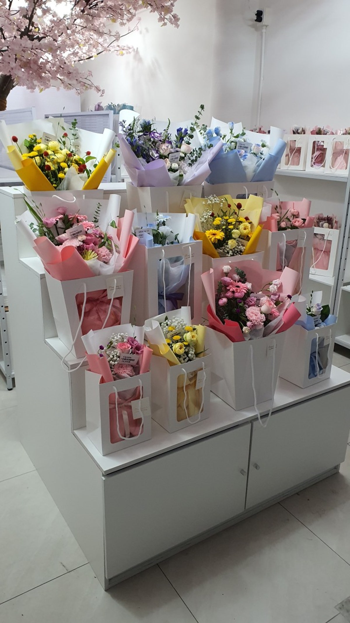 24시무인꽃집 꽃생각 교동 사진 2