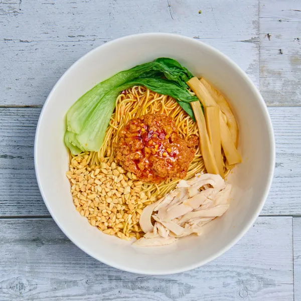 ウチュジンラーメンの写真5