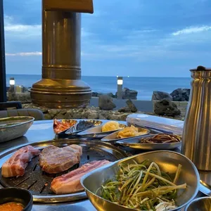 바다를본돼지 서귀포올레시장점