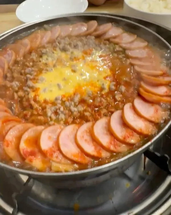 이나경송탄부대찌개