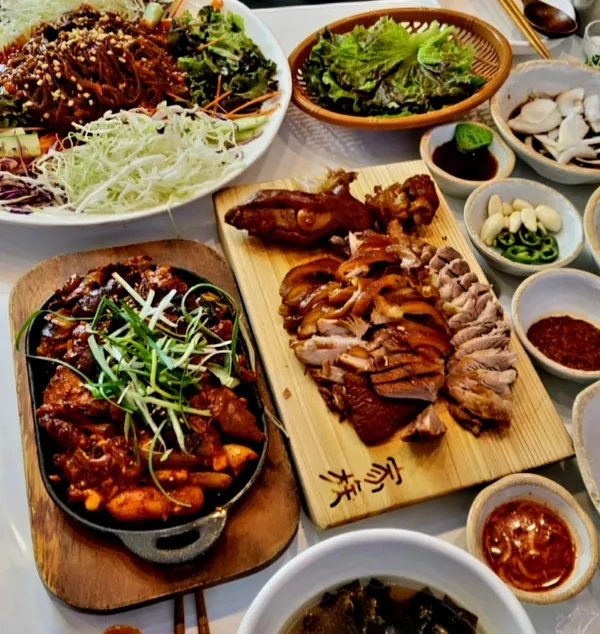 방천가족족발 본점 사진 2