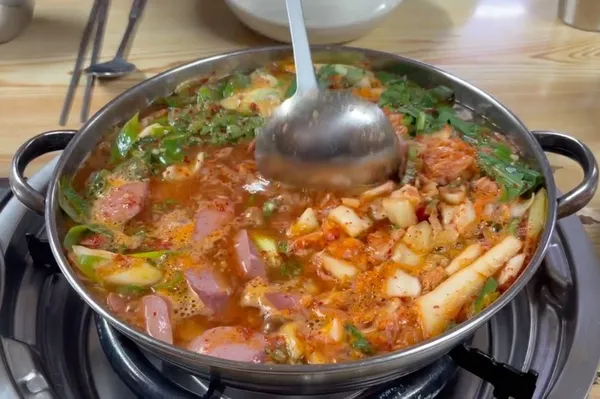 박가 삼거리 부대찌개