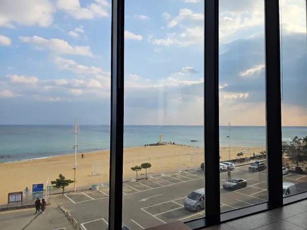 Starbucks Gangneung Gangmun Beach, photo 4