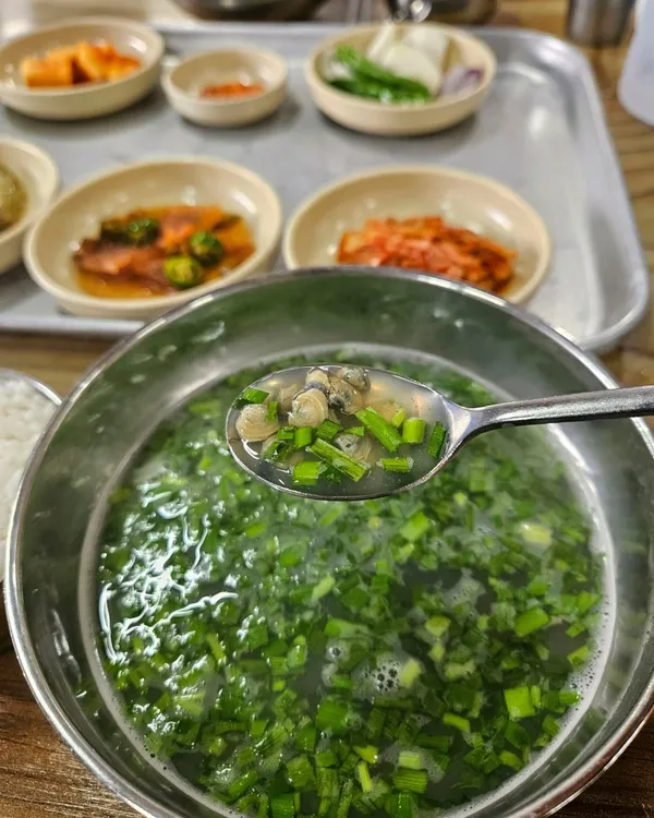 얼큰한 가마솥소고기국밥 사진 2