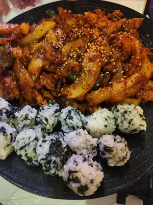 이름없는술집