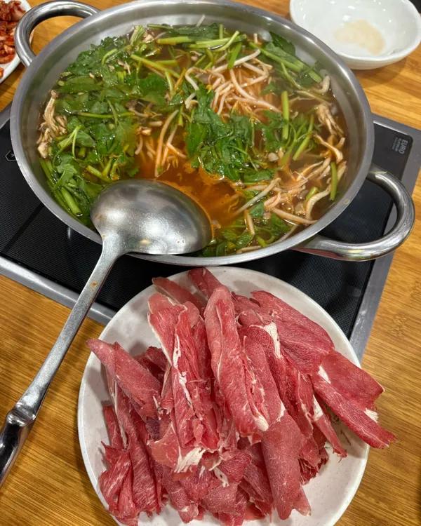 얼크니샤브손칼국수 동래점 사진 2