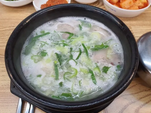 Wondwaeji Gukbap, photo 2