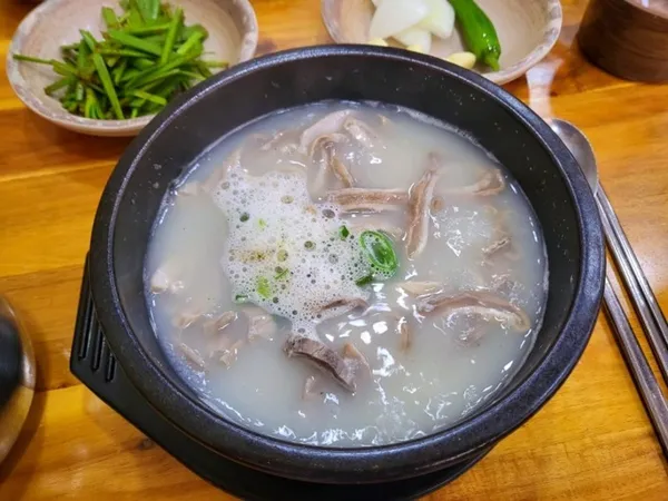Wondwaeji Gukbap, photo 3