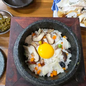 한송생선구이인삼영양돌솥밥