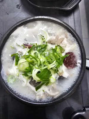 신안창평국밥