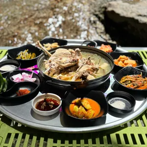 シンジン食堂