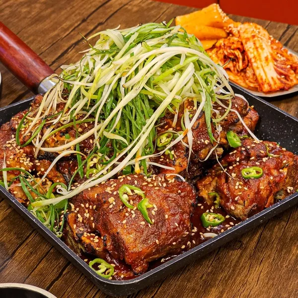 뼈칼집 대전둔산본점 사진 2