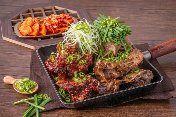 뼈칼집 대전둔산본점 사진 3