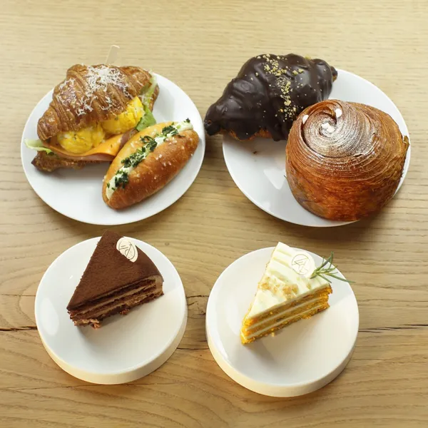 For Lap's Coffee Company Main Branch, photo 3