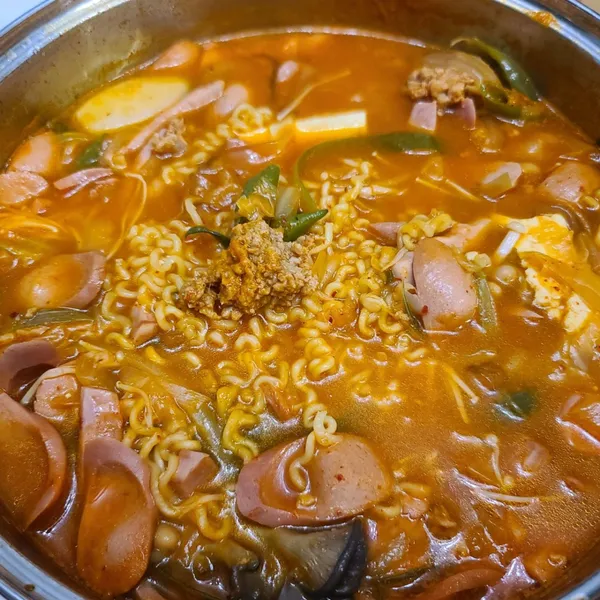 땅스부대찌개 광명새마을시장점 사진 2