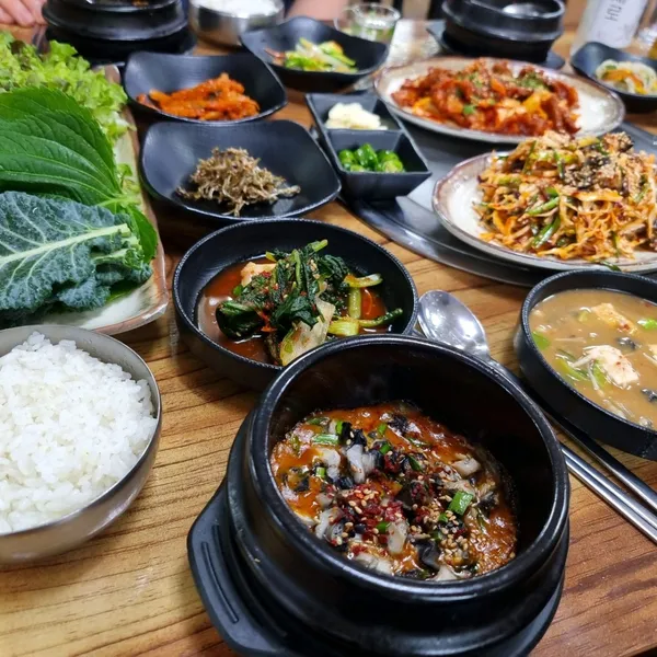 웰빙우렁이쌈밥 사진 3