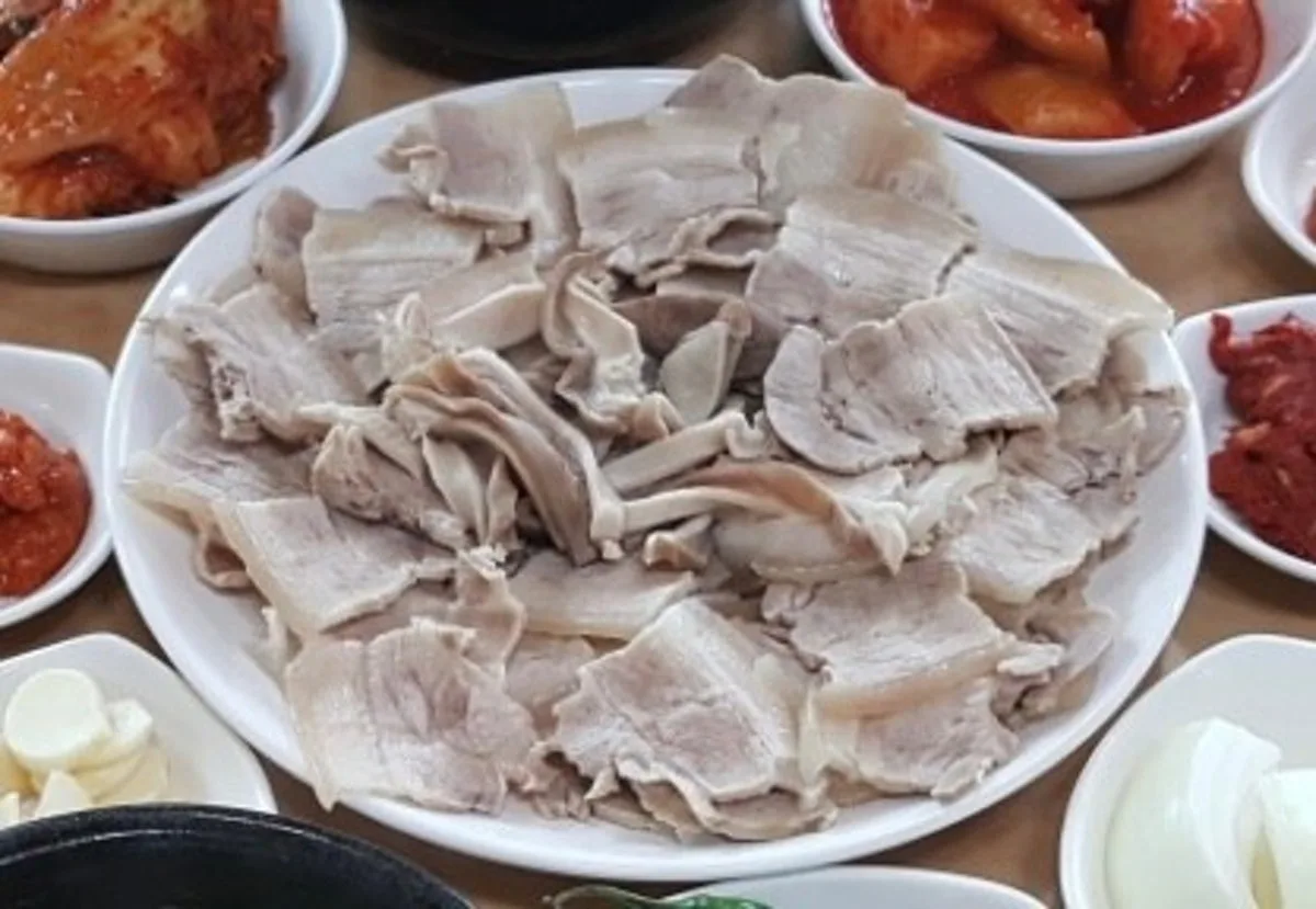 Dongbu Sikyuk Sikdang, main photo