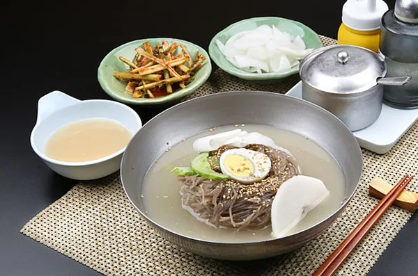 오박사냉면 사진 2