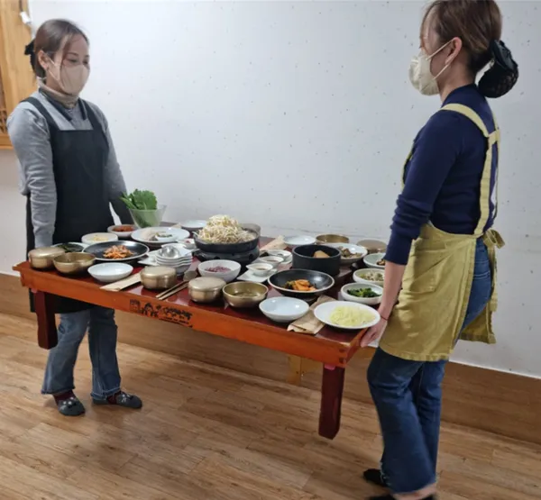 伝統食堂 タミャン本店の写真5