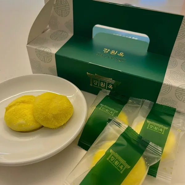 カンウォンオク チャプサルトッ トンヘ ムクホ店の写真3