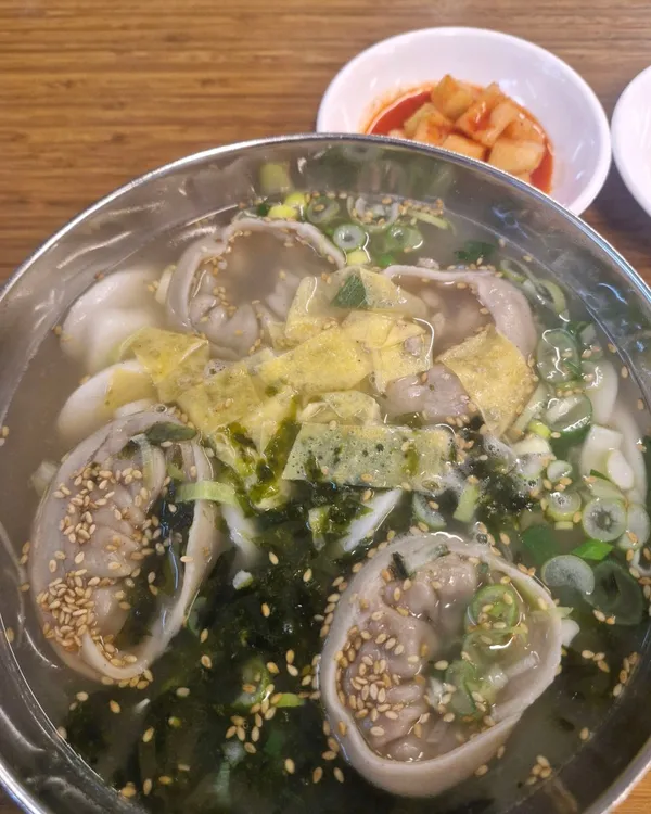 곰보냉면