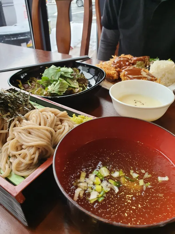 サムドンソバ 本店の写真4