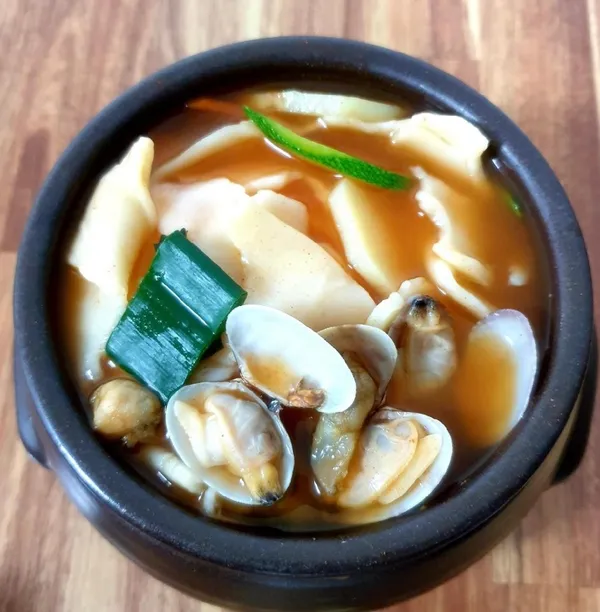 옛날 칼국수 사진 2