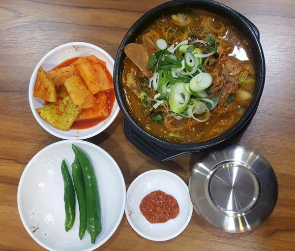 채원감자탕 사진 2