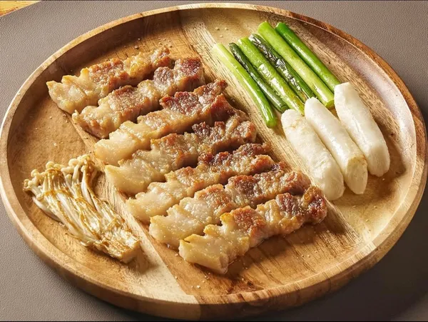 맛찬들왕소금구이 광교호수공원점 사진 3