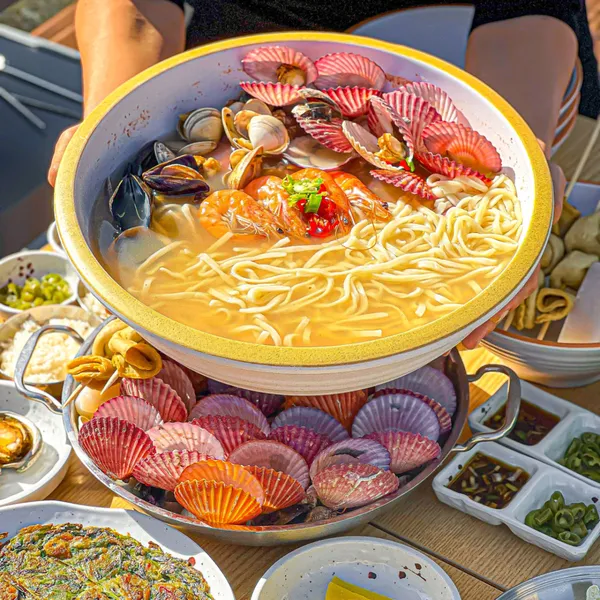 용궁해물칼국수 기장 오시리아점 사진 2