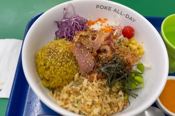 ポケオルデイ サラダ&トシラク シンサ店の写真3