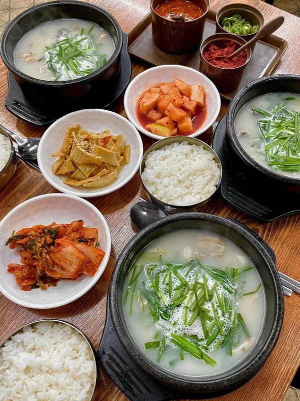 유가네순대국 24시