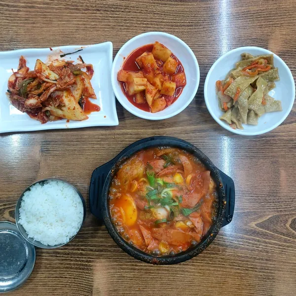 유가네순대국 24시 사진 3
