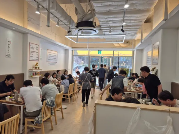 홍남매칼국수 망포역점 사진 3