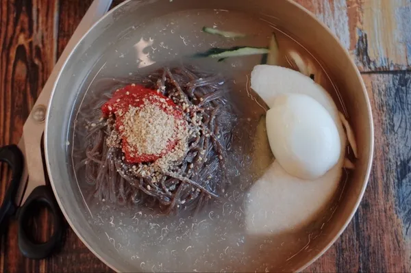 서박사냉면