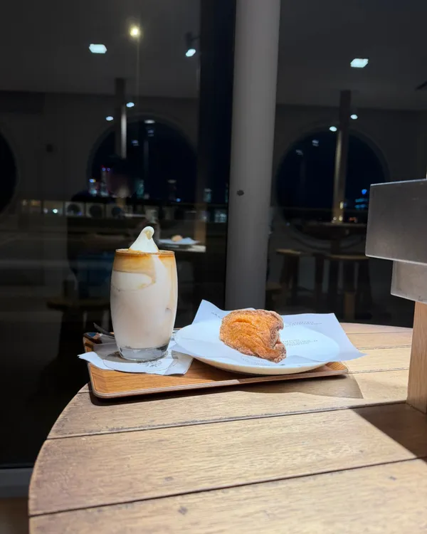 카페진정성 한강편 커피하우스