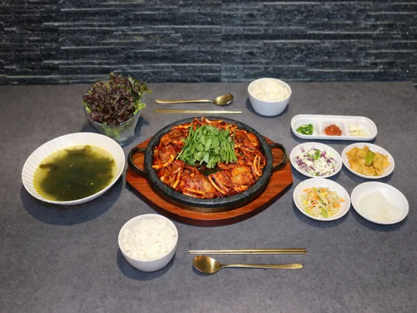 오징어식당 휘정 수내점 사진 4