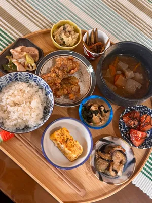 ヒビノ