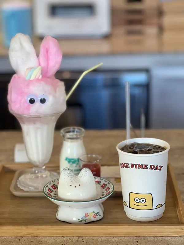 オヌモッチンナルカフェ