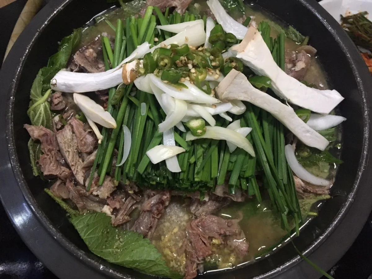 가막골흑염소요리전문점