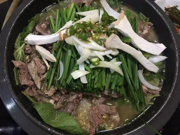 가막골흑염소요리전문점