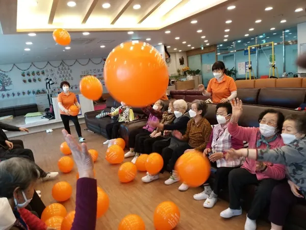 매일 재가노인주간보호센터