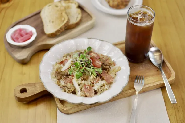 ブランチ カフェ ムルロナムの写真5