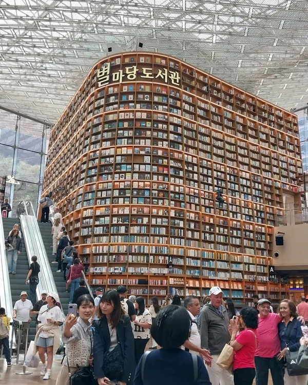 ピョルマダン 図書館の写真5