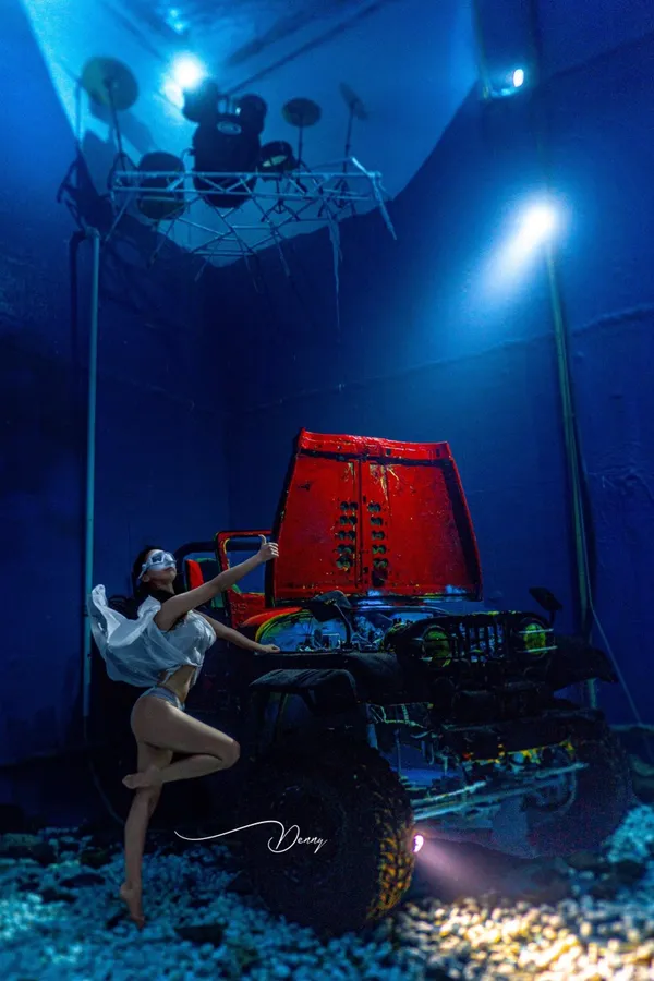 Submarine Diving Pool, photo 2