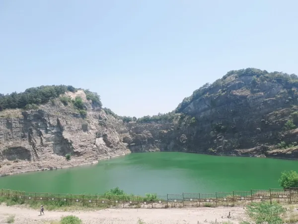 안산대부광산퇴적암층の写真2